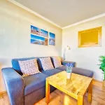 - Haus H, App 0h0306